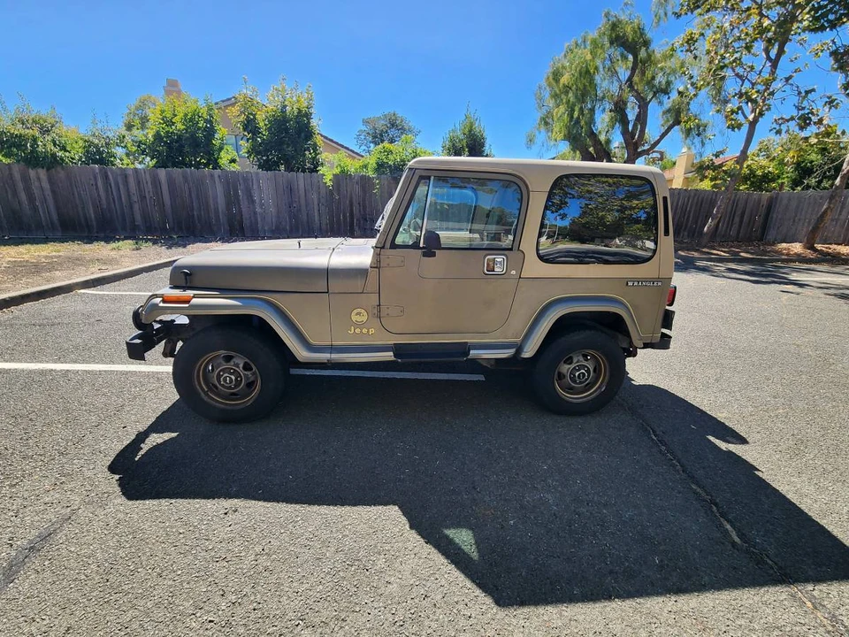 1990 Jeep YJ Wrangler - Image 2 of 9