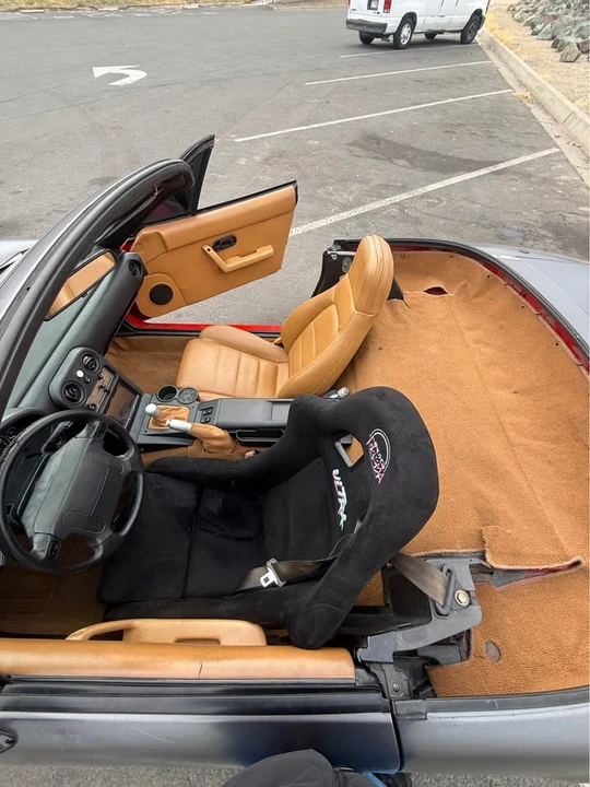 1990 Mazda NA MX-5 Miata - Image 8 of 10