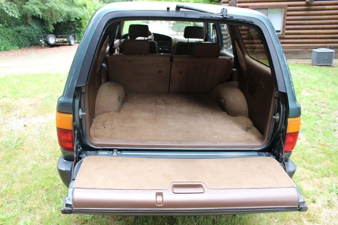 1990 Toyota 4Runner 2nd Gen - Image 9 of 24