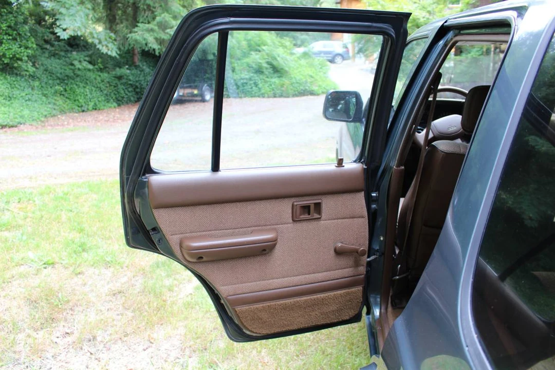 1990 Toyota 4Runner 2nd Gen - Image 13 of 24