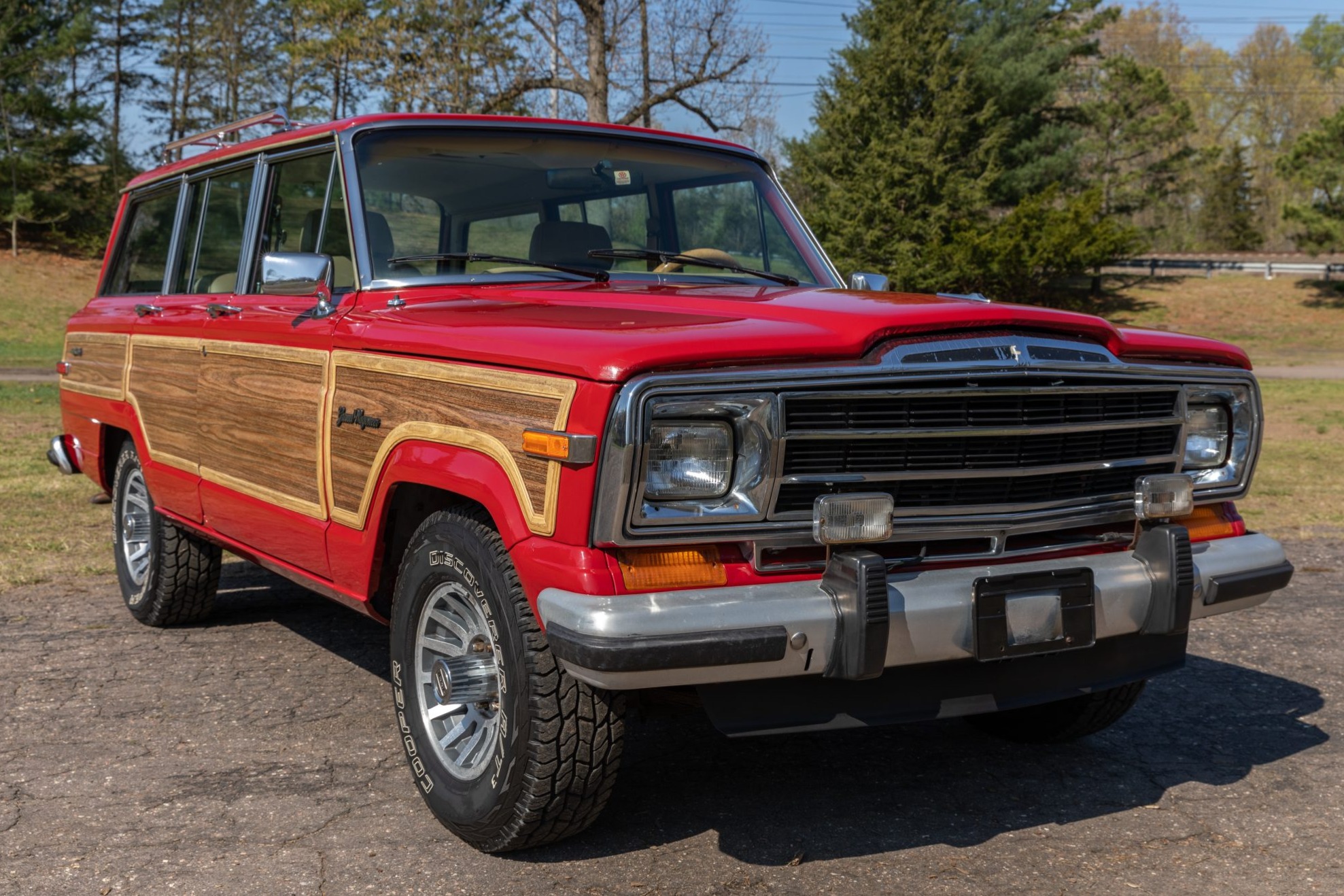 1990 Jeep Grand Wagoneer