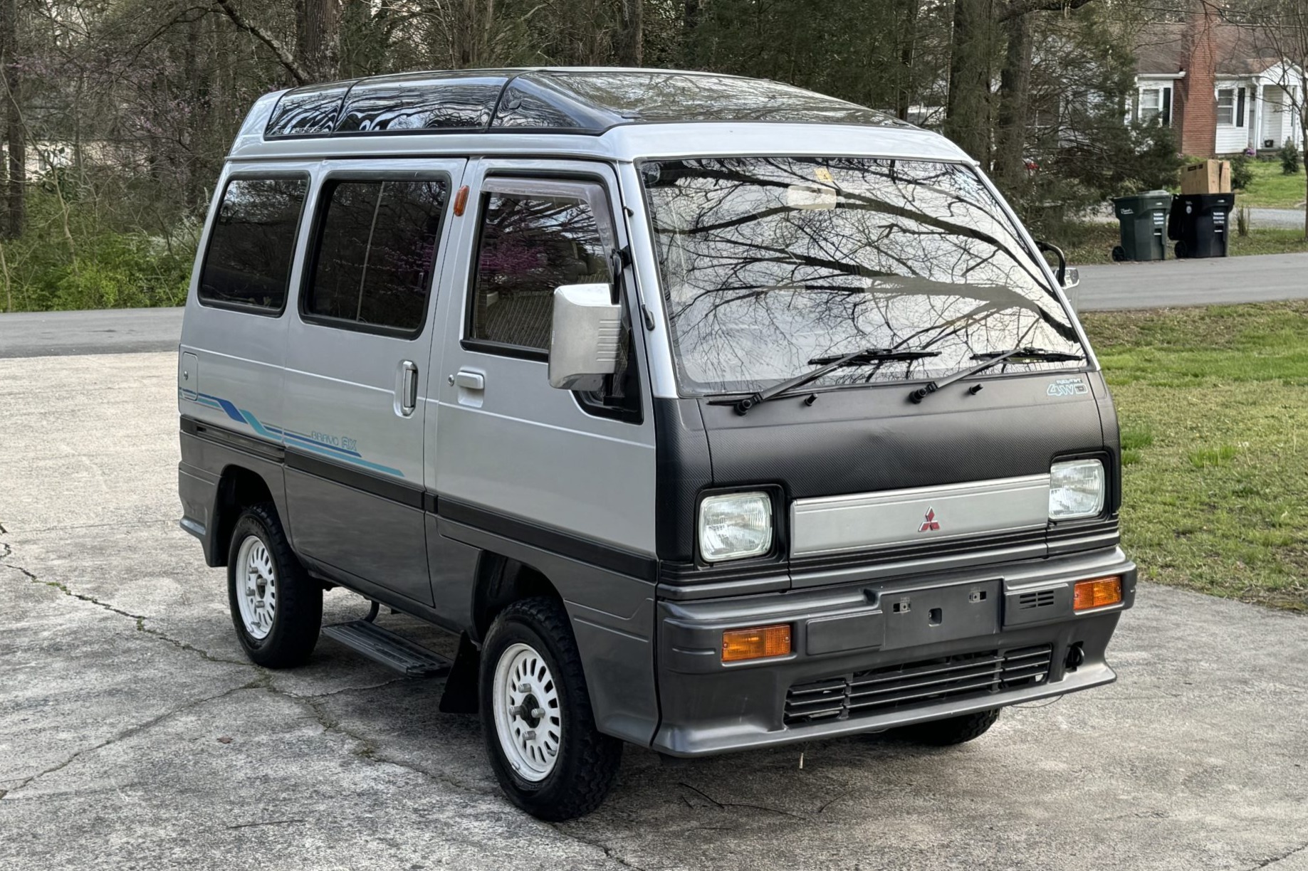 1990 Mitsubishi Bravo 4WD 5-Speed