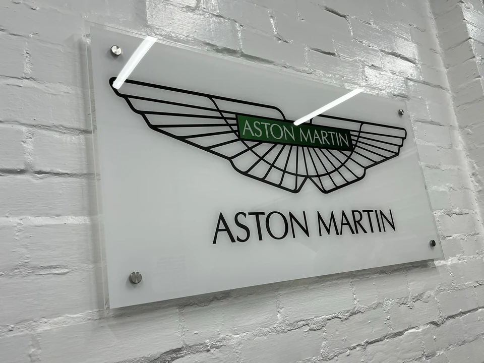 Aston Martin - Image 3 of 16
