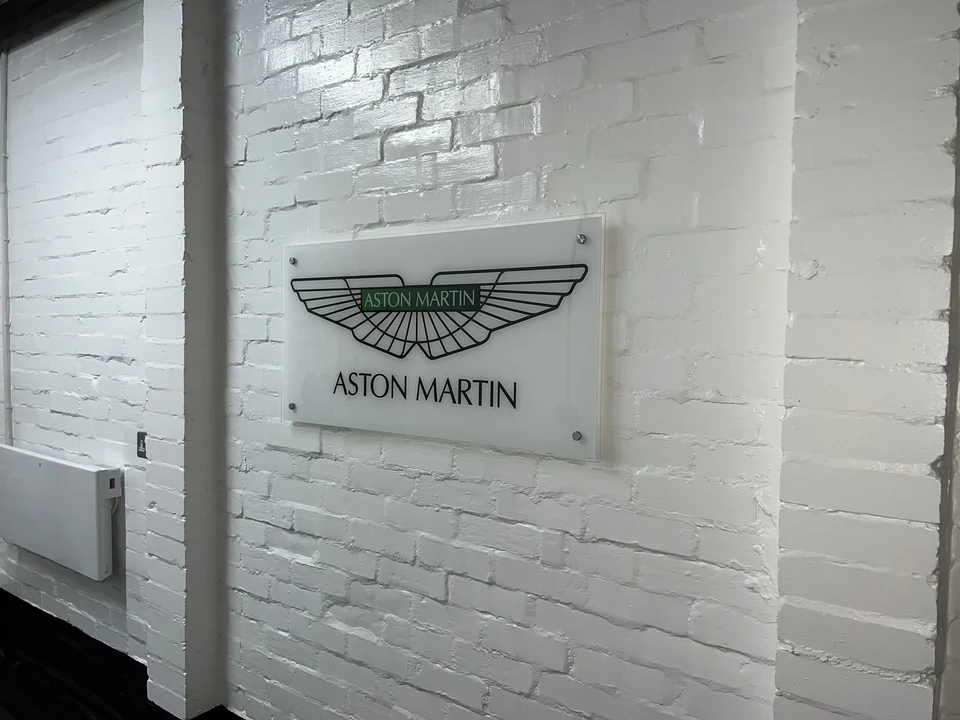 Aston Martin - Image 6 of 16