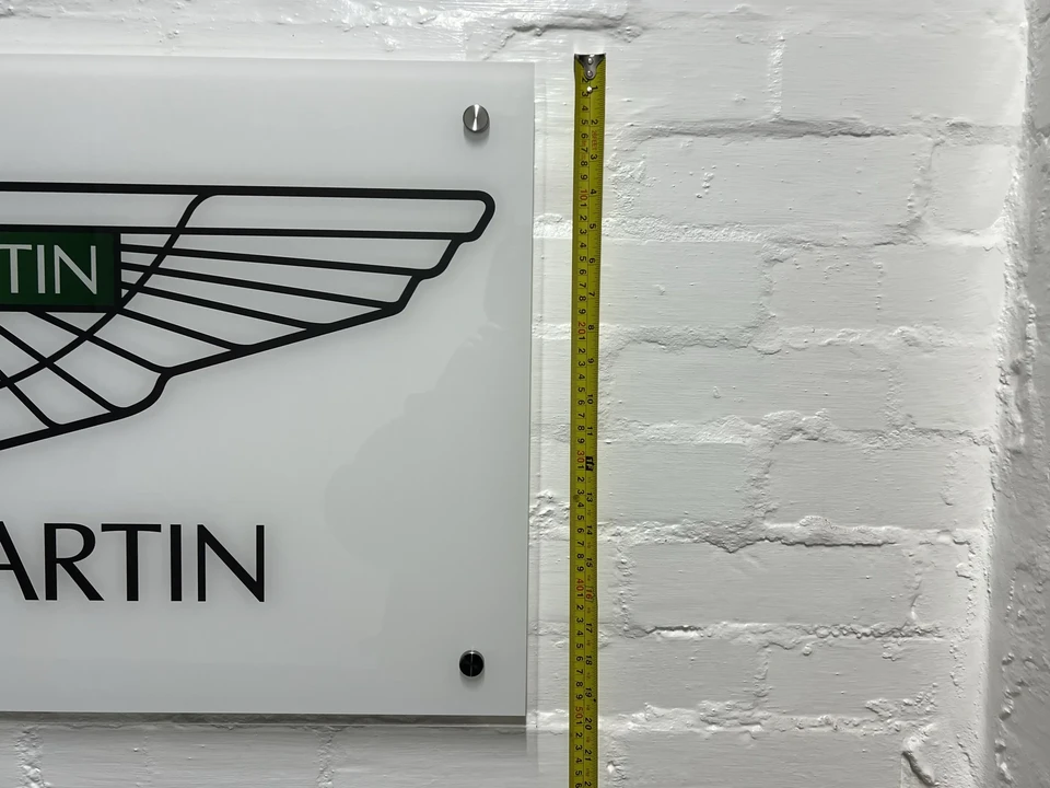 Aston Martin - Image 14 of 16