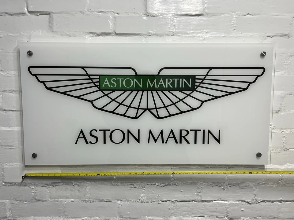 Aston Martin - Image 13 of 16