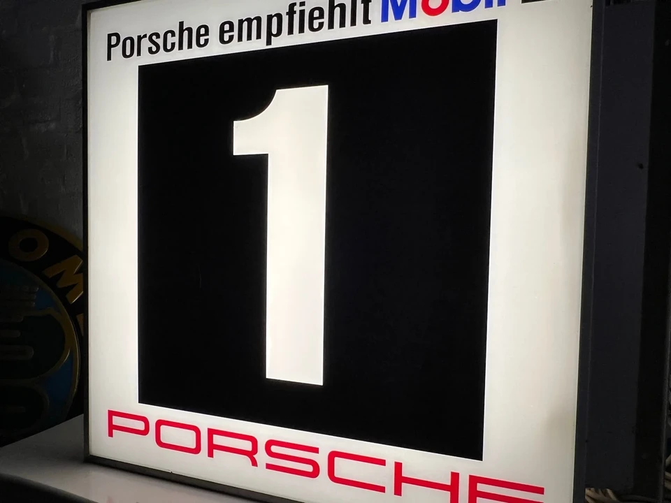 Porsche - Image 5 of 21