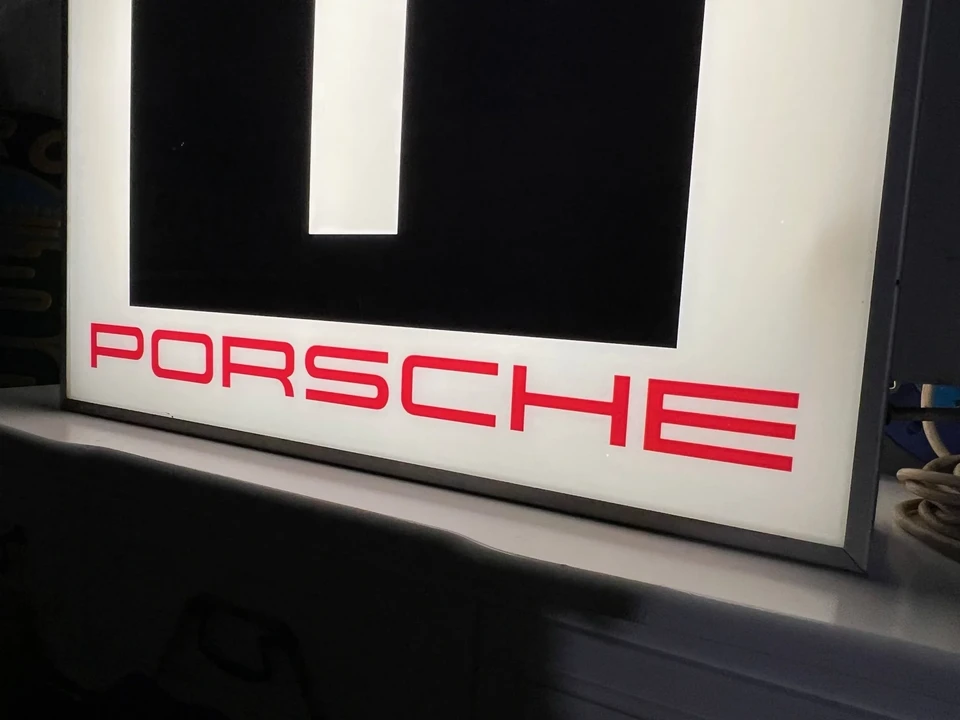 Porsche - Image 6 of 21