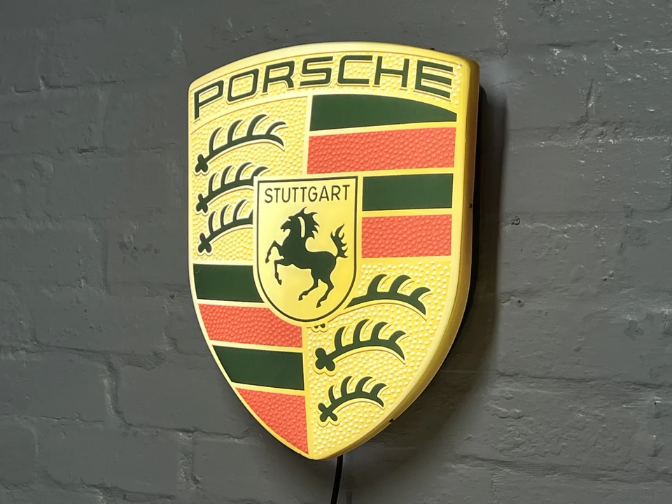 Porsche - Image 15 of 22
