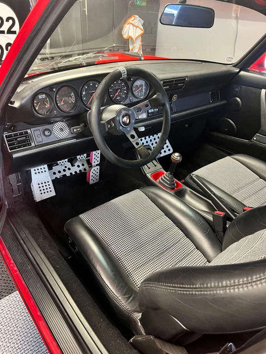 1991 Porsche 964 Carrera 4 - Image 5 of 13