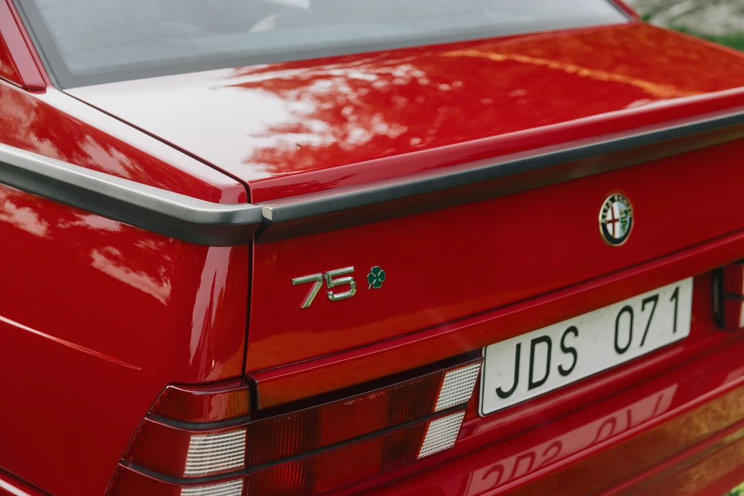 1991 Alfa Romeo 75/Milano - Image 24 of 31