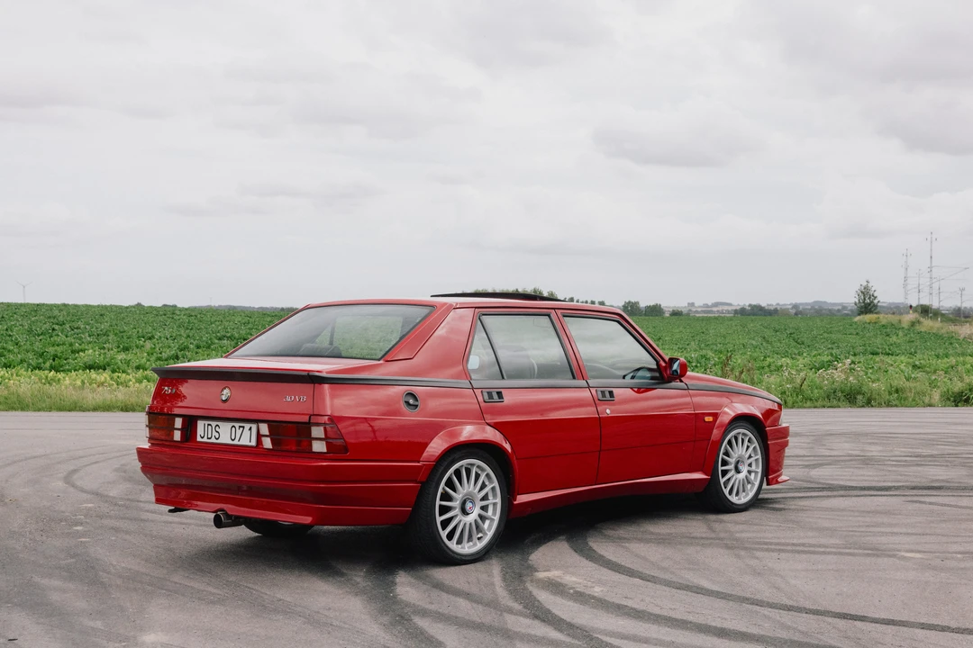 1991 Alfa Romeo 75/Milano - Image 16 of 31