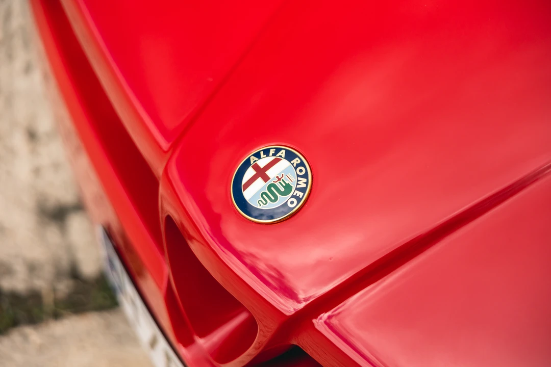1991 Alfa Romeo SZ - Image 22 of 31