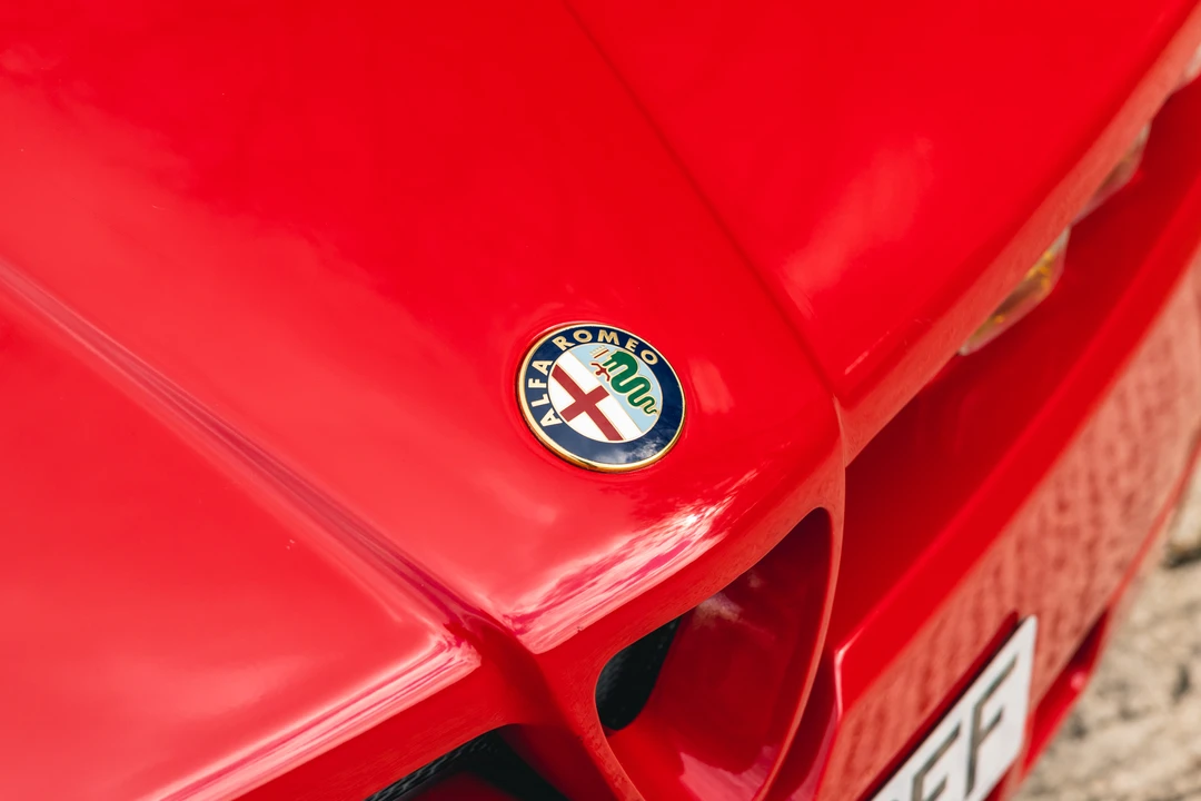 1991 Alfa Romeo SZ - Image 23 of 31