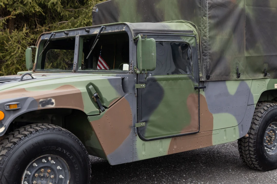 1991 Hummer HMMWV - Image 11 of 31