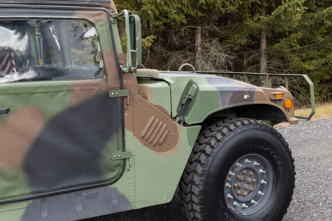1991 Hummer HMMWV - Image 17 of 31