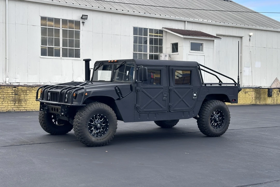 1991 Hummer HMMWV - Image 2 of 31