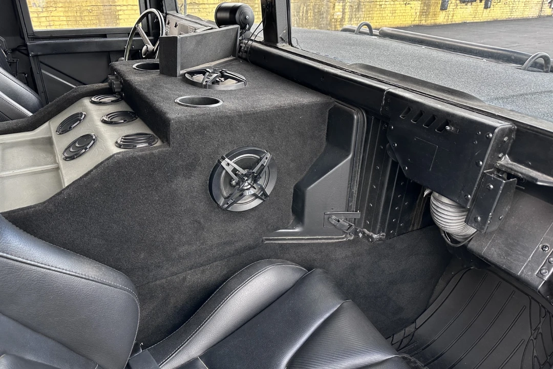 1991 Hummer HMMWV - Image 30 of 31