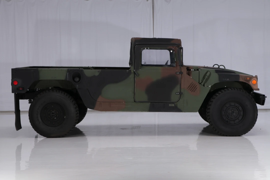 1991 Hummer HMMWV - Image 3 of 31