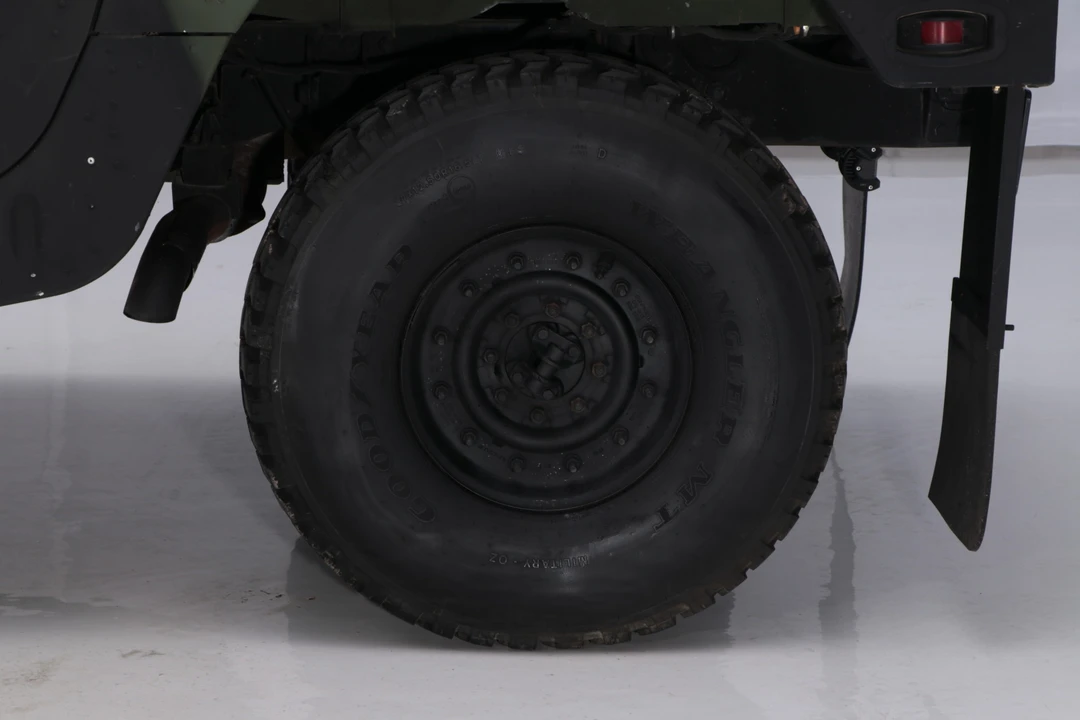 1991 Hummer HMMWV - Image 24 of 31