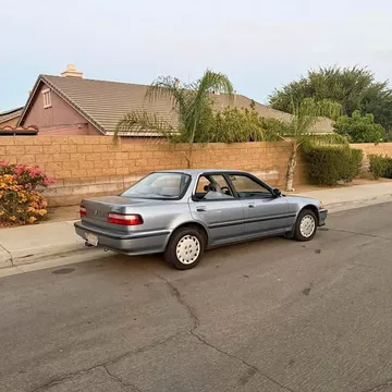 1991 Acura Integra LS Sedan 4D