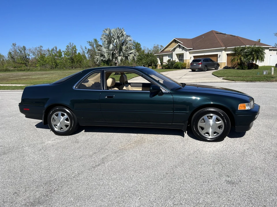 1991 Acura Legend 2nd Gen - Image 3 of 15
