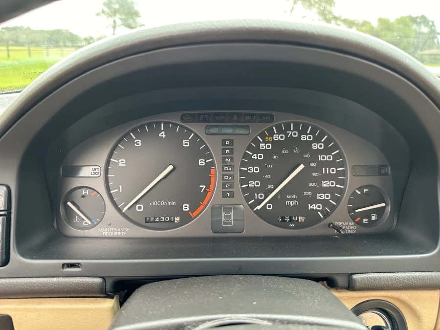 1991 Acura Legend 2nd Gen - Image 10 of 12
