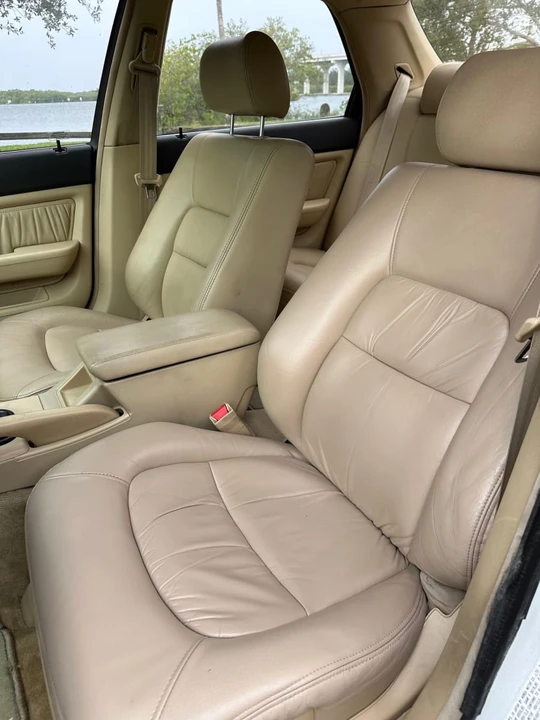 1991 Acura Legend 2nd Gen - Image 8 of 12