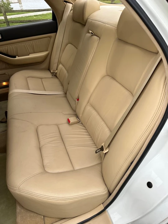 1991 Acura Legend 2nd Gen - Image 7 of 12
