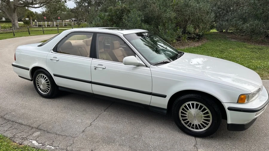 1991 Acura Legend 2nd Gen - Image 6 of 12