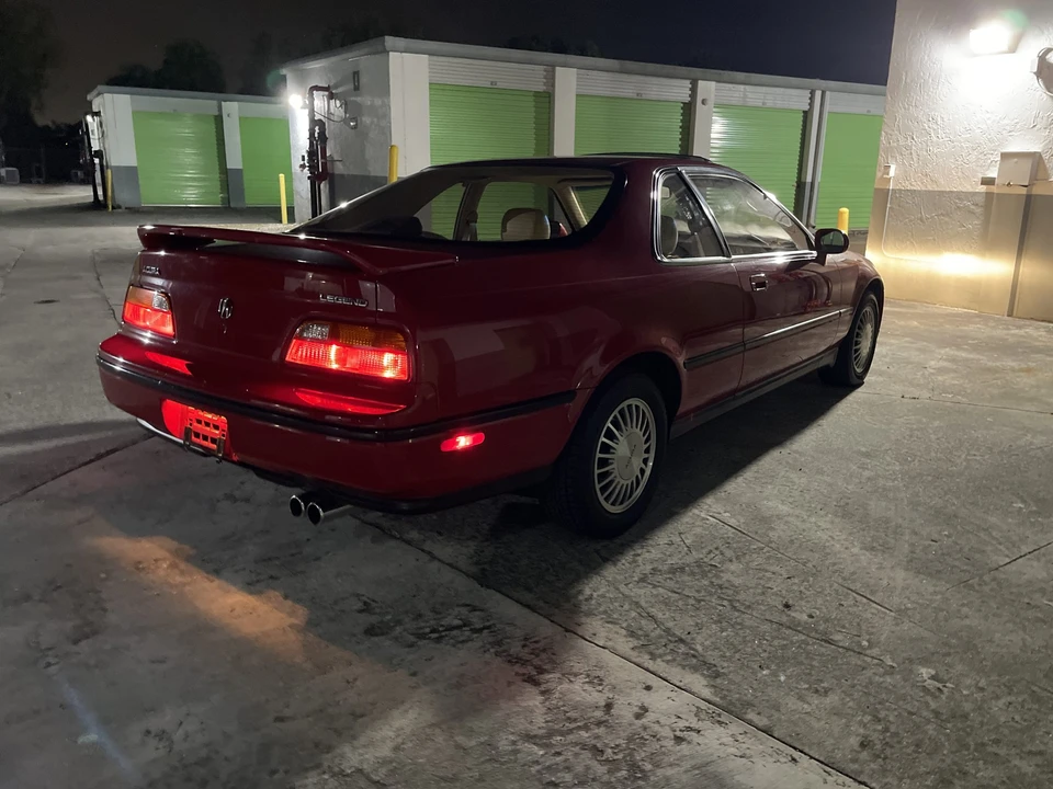 1991 Acura Legend 2nd Gen - Image 29 of 31