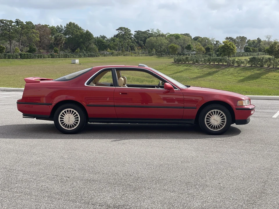 1991 Acura Legend 2nd Gen - Image 23 of 31
