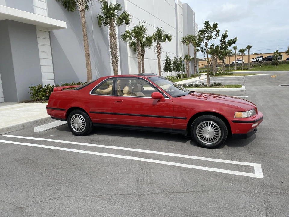 1991 Acura Legend 2nd Gen - Image 17 of 31