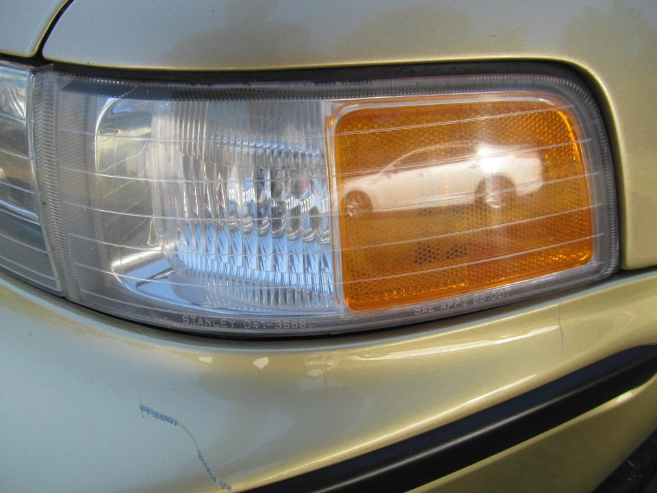 1991 Acura Legend 2nd Gen - Image 20 of 31