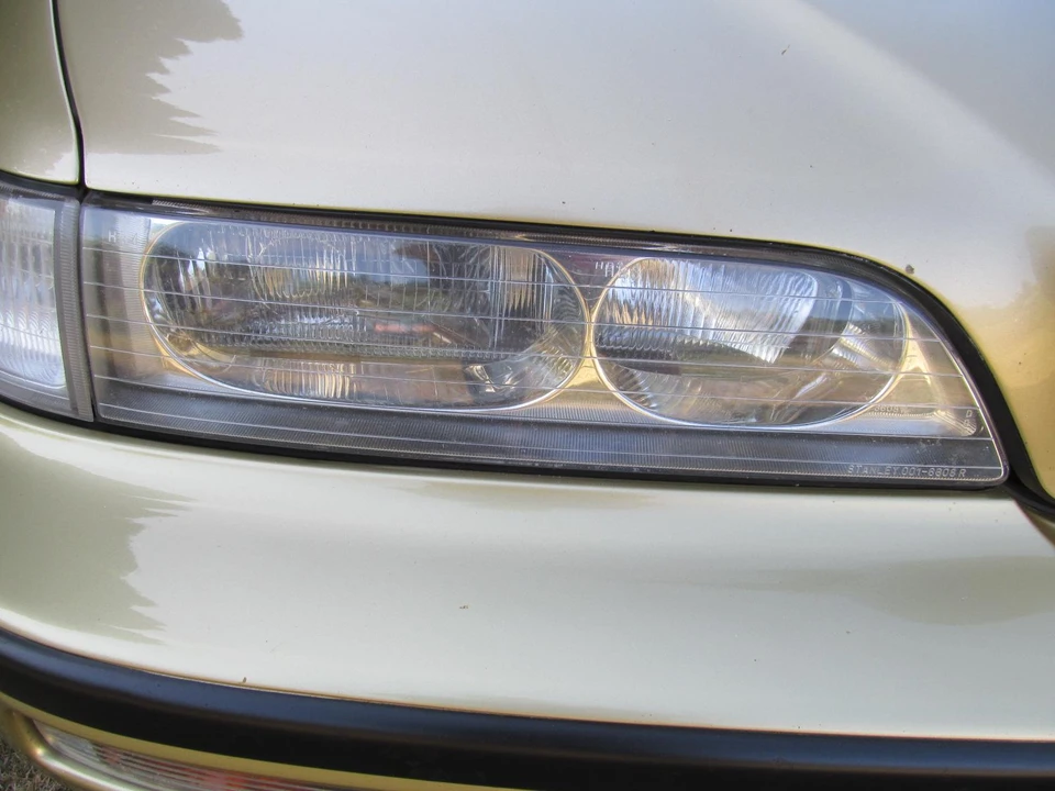 1991 Acura Legend 2nd Gen - Image 17 of 31
