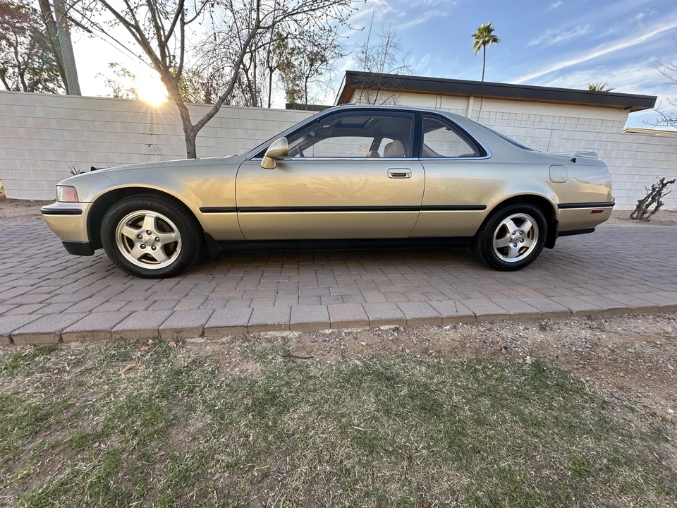 1991 Acura Legend 2nd Gen - Image 9 of 31