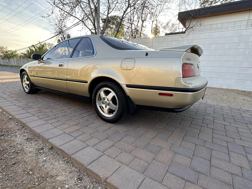 1991 Acura Legend 2nd Gen - Image 10 of 31