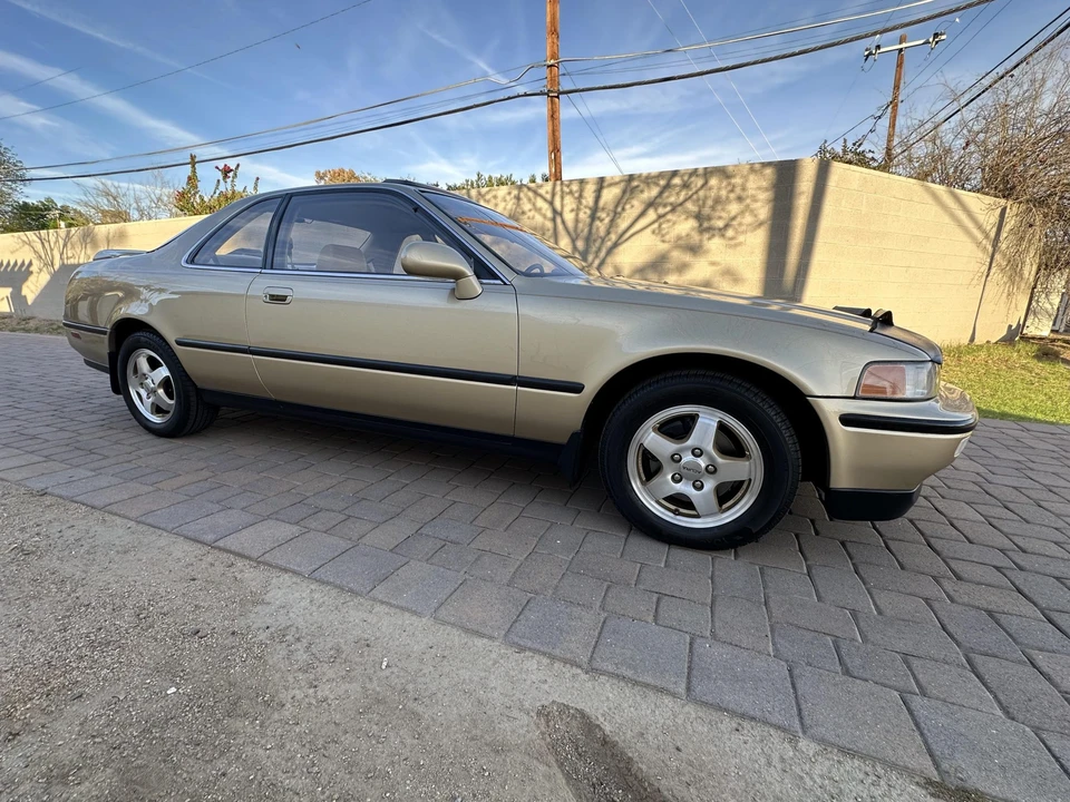 1991 Acura Legend 2nd Gen - Image 18 of 31