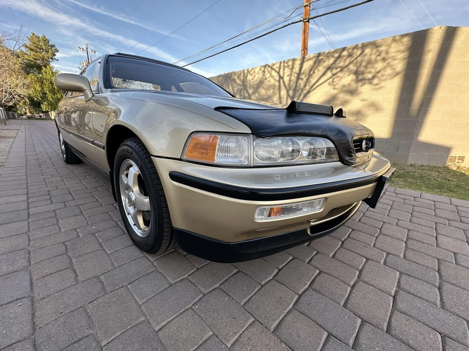1991 Acura Legend 2nd Gen - Image 19 of 31