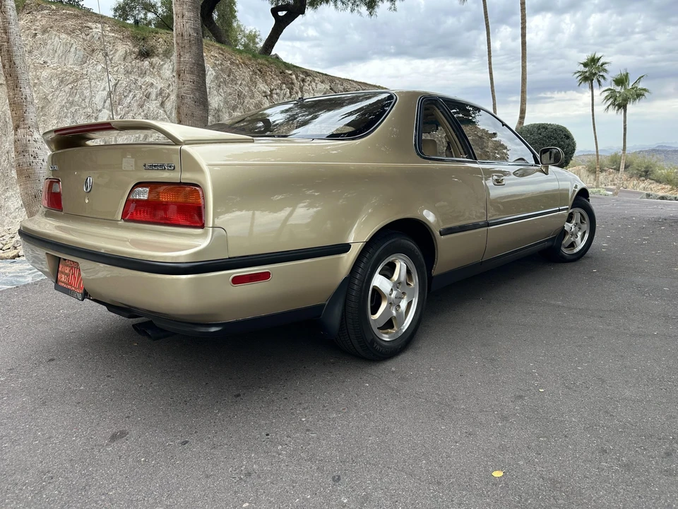 1991 Acura Legend 2nd Gen - Image 15 of 31