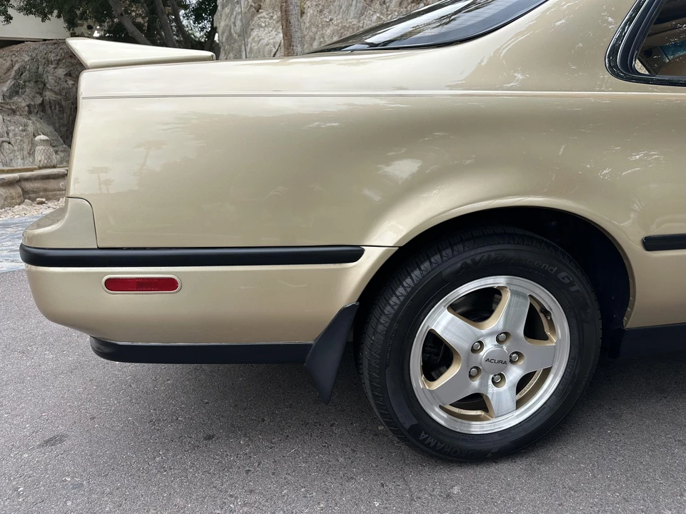 1991 Acura Legend 2nd Gen - Image 25 of 31