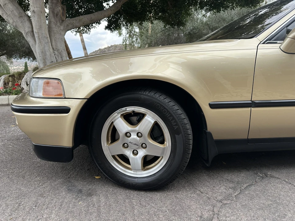1991 Acura Legend 2nd Gen - Image 22 of 31