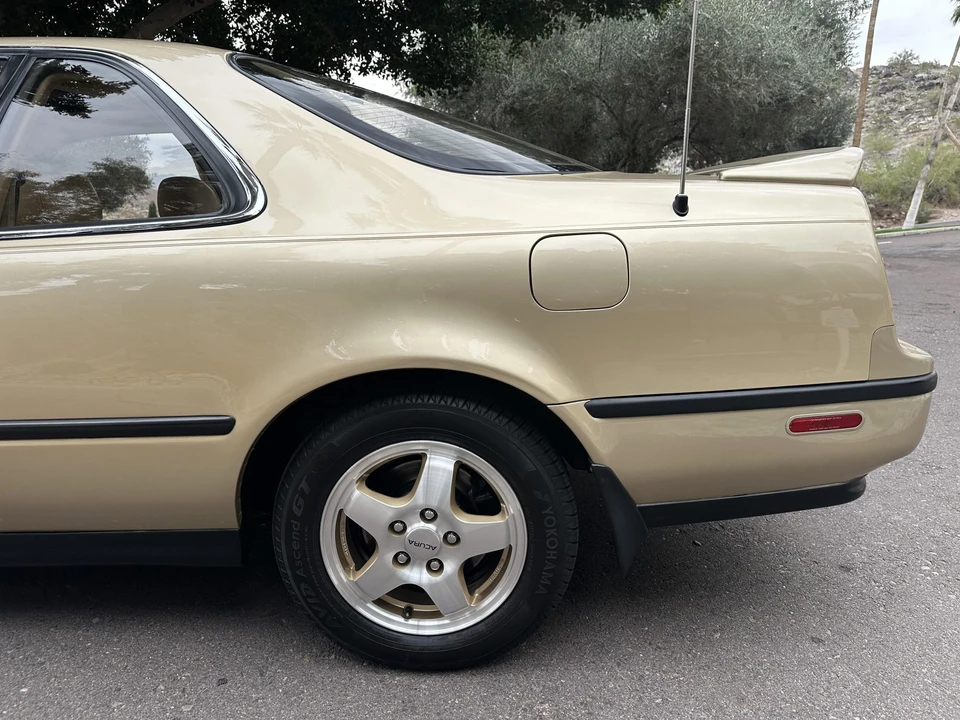 1991 Acura Legend 2nd Gen - Image 24 of 31