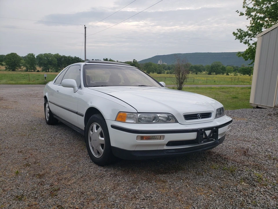 1991 Acura Legend 2nd Gen - Image 8 of 31