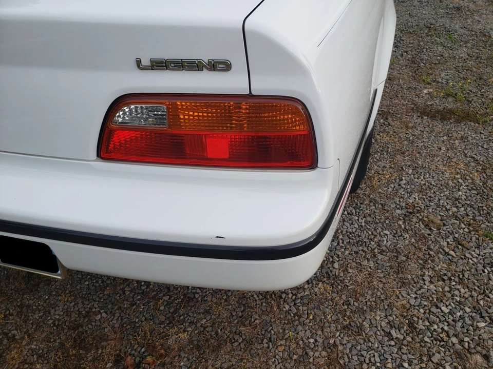 1991 Acura Legend 2nd Gen - Image 25 of 31