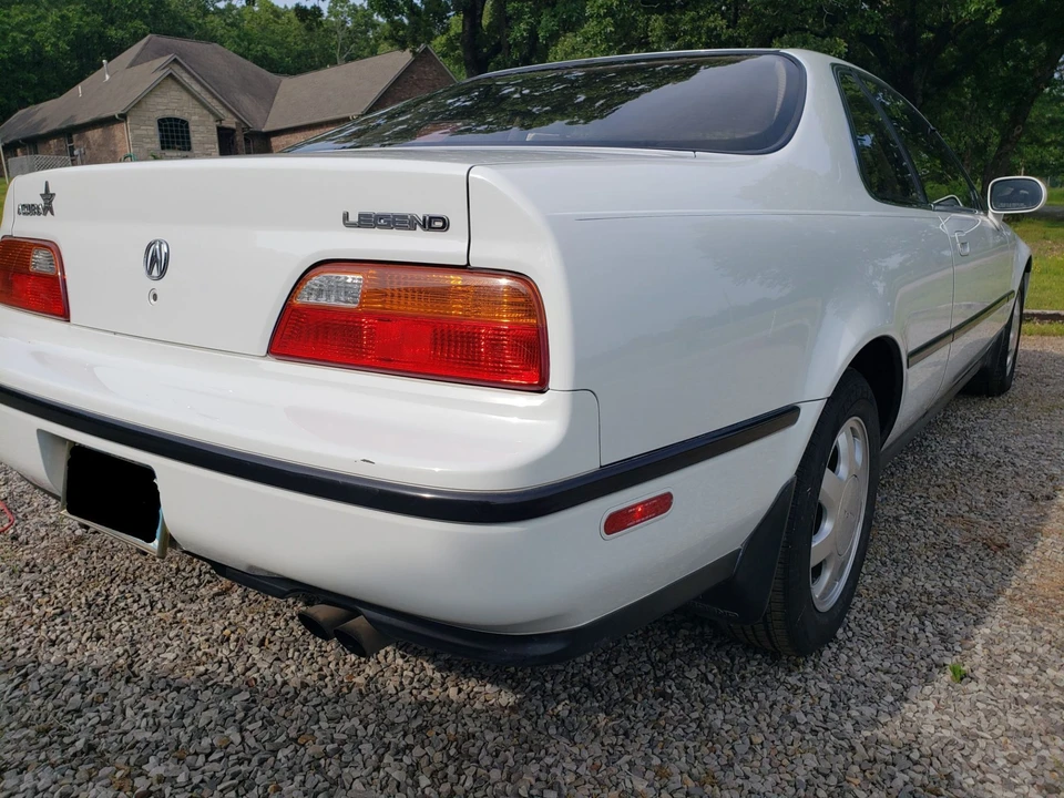 1991 Acura Legend 2nd Gen - Image 26 of 31