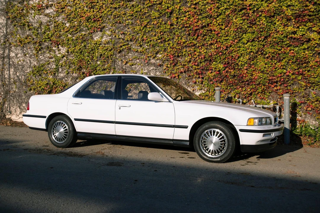 1991 Acura Legend 2nd Gen - Image 10 of 31