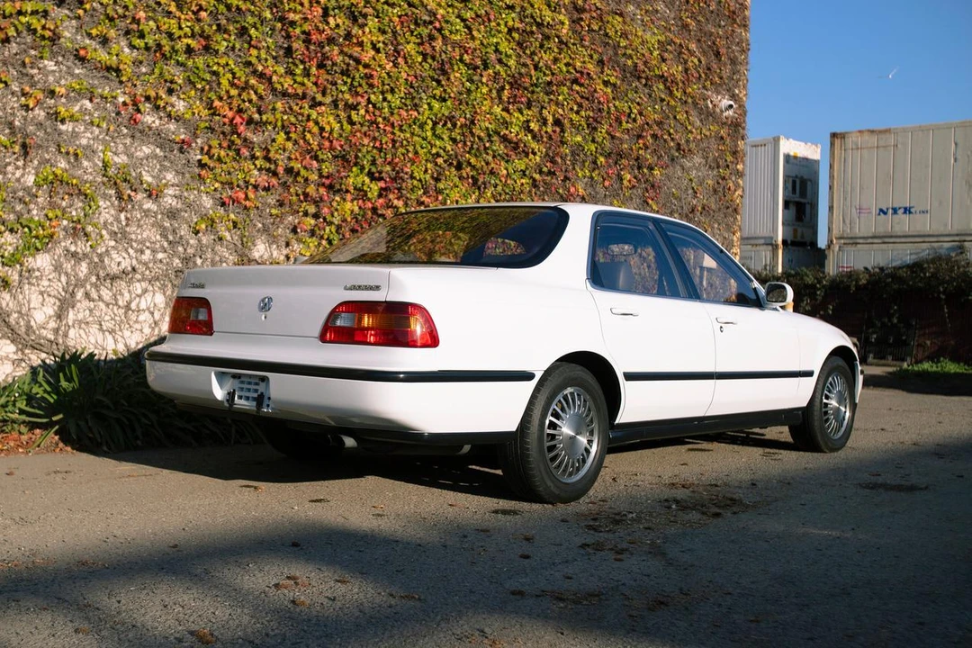 1991 Acura Legend 2nd Gen - Image 11 of 31