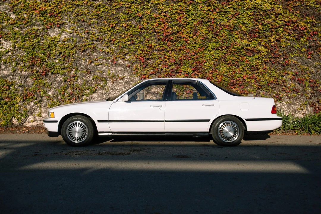 1991 Acura Legend 2nd Gen - Image 17 of 31