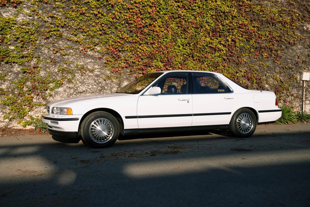 1991 Acura Legend 2nd Gen - Image 18 of 31